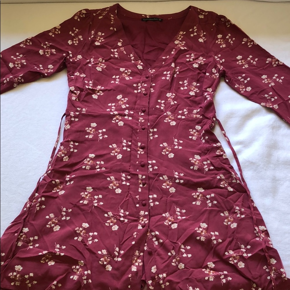 Abercrombie and Fitch red floral dress M